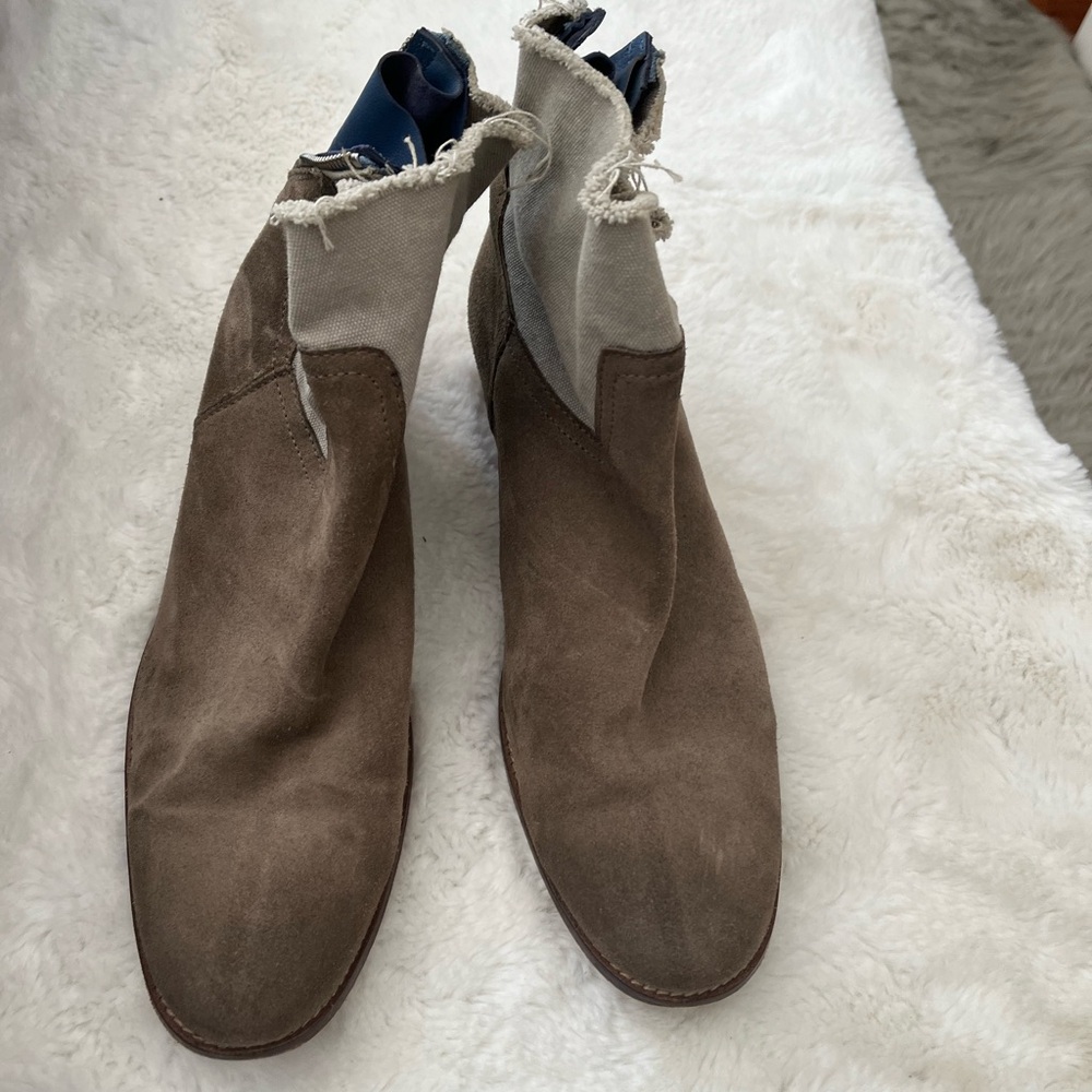 Zadig & Voltaire Olive Suede Boots